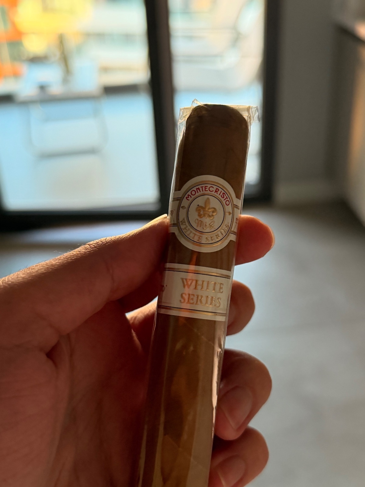 Montecristo White Series